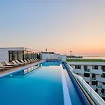 Summer In Infinity - Parking Appartement Mamaia