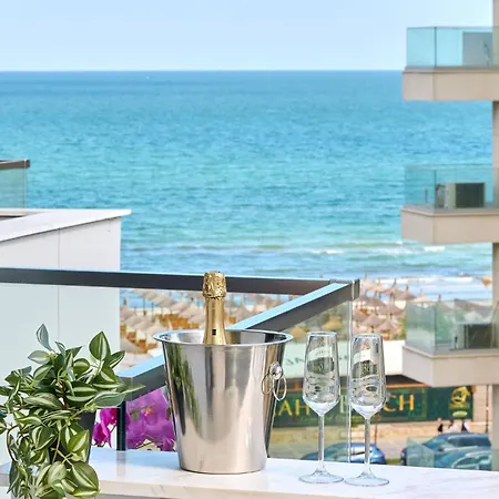 Summer In Infinity - Parking Mamaia